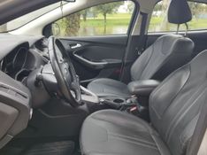 Ford FOCUS SEDAN SE 2.0 2014 GRASSI VEÍCULOS LAJEADO / Carros no Vale
