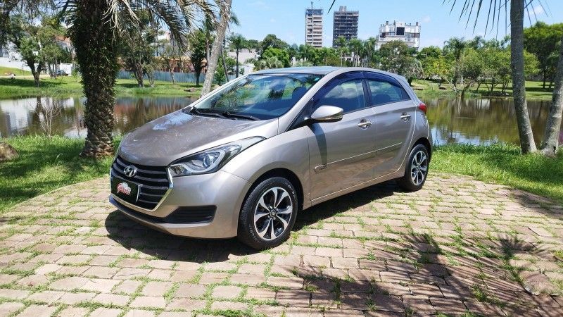 Hyundai HB20 COMFORT 1.6 2016 GRASSI VEÍCULOS LAJEADO / Carros no Vale
