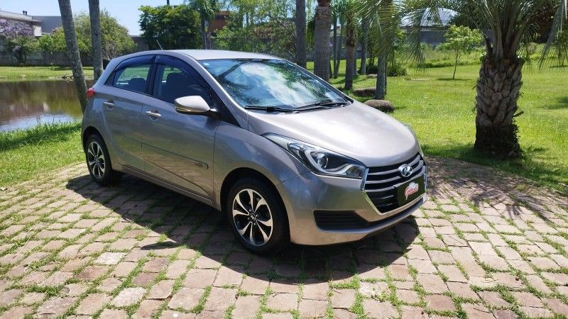 Hyundai HB20 COMFORT 1.6 2016 GRASSI VEÍCULOS LAJEADO / Carros no Vale