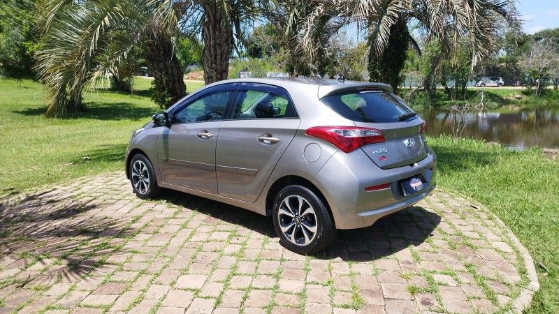 Hyundai HB20 COMFORT 1.6 2016 GRASSI VEÍCULOS LAJEADO / Carros no Vale