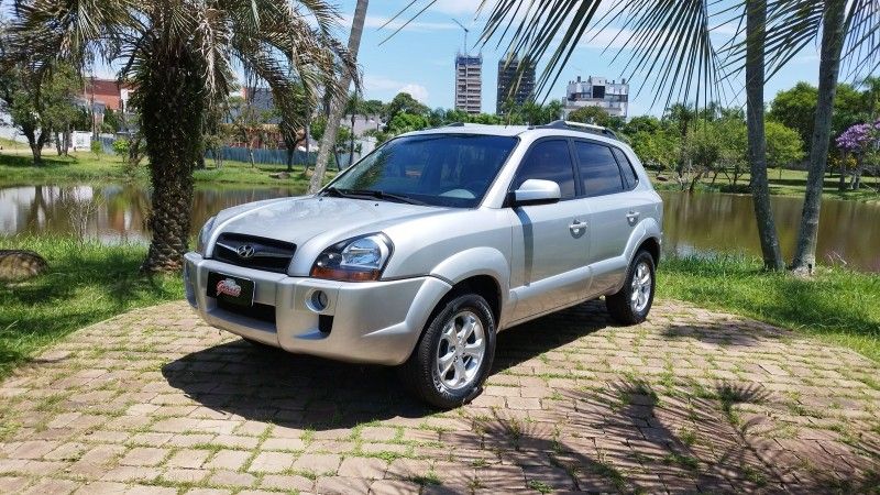 Hyundai TUCSON GLS 2.0 2014 GRASSI VEÍCULOS LAJEADO / Carros no Vale