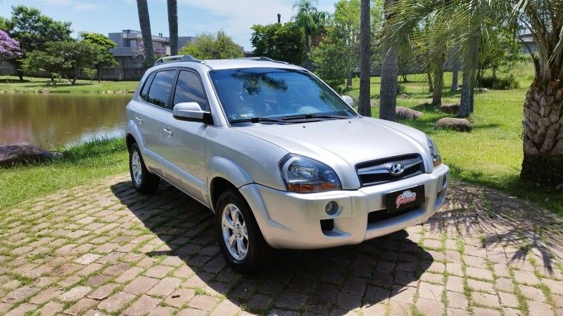 Hyundai TUCSON GLS 2.0 2014 GRASSI VEÍCULOS LAJEADO / Carros no Vale