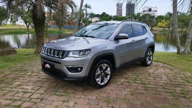 Jeep COMPASS LONGITUDE 2.0 2020 GRASSI VEÍCULOS LAJEADO / Carros no Vale