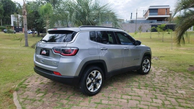 Jeep COMPASS LONGITUDE 2.0 2020 GRASSI VEÍCULOS LAJEADO / Carros no Vale