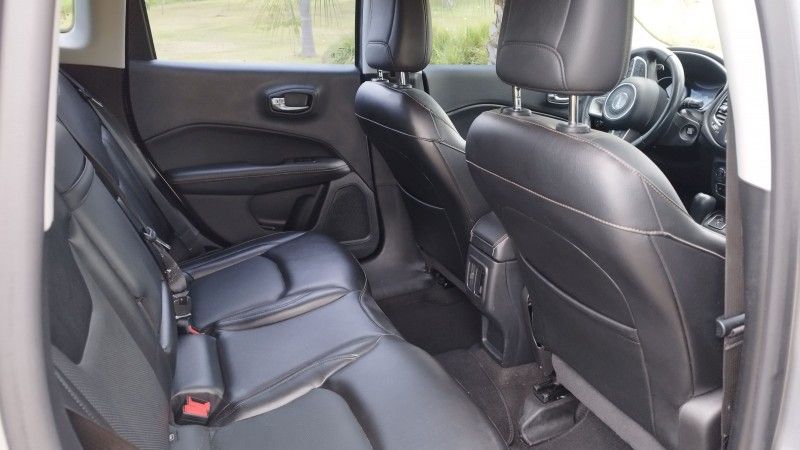 Jeep COMPASS LONGITUDE 2.0 2020 GRASSI VEÍCULOS LAJEADO / Carros no Vale