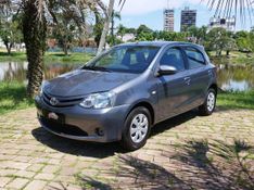 Toyota ETIOS XS 1.5 2014 GRASSI VEÍCULOS LAJEADO / Carros no Vale