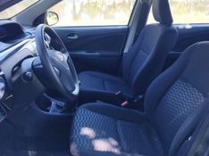Toyota ETIOS XS 1.5 2014 GRASSI VEÍCULOS LAJEADO / Carros no Vale