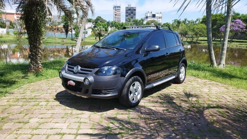 Volkswagen CROSSFOX 1.6 2008 GRASSI VEÍCULOS LAJEADO / Carros no Vale