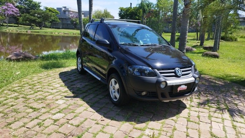 Volkswagen CROSSFOX 1.6 2008 GRASSI VEÍCULOS LAJEADO / Carros no Vale