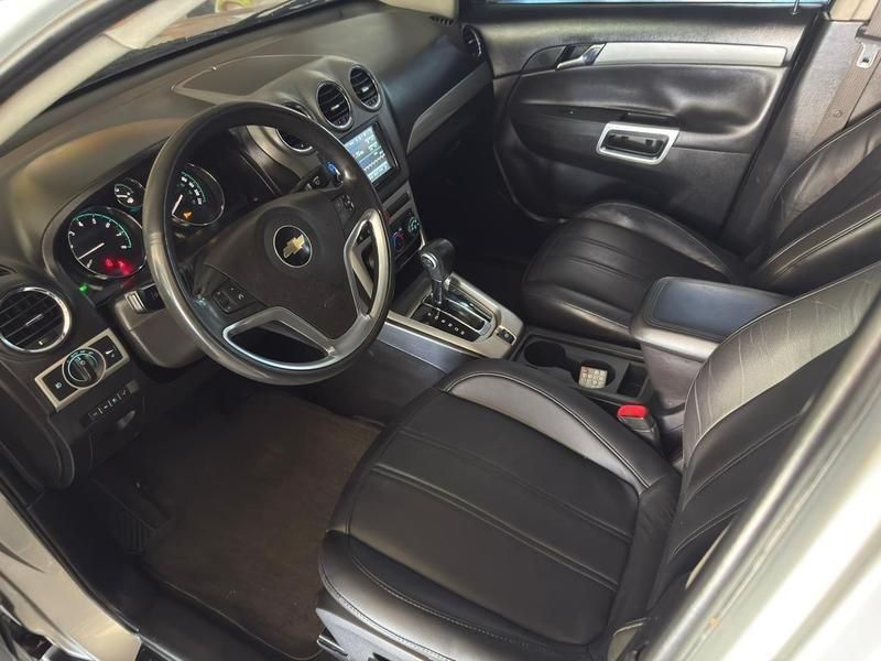 Chevrolet CAPTIVA SPORT 2.4 2011 HÉLIO AUTOMÓVEIS LAJEADO / Carros no Vale