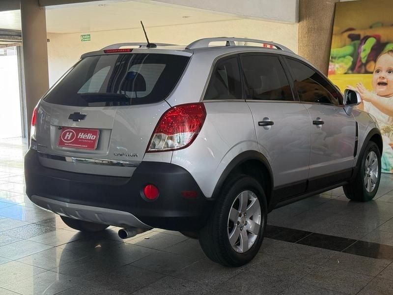 Chevrolet CAPTIVA SPORT 2.4 2011 HÉLIO AUTOMÓVEIS LAJEADO / Carros no Vale