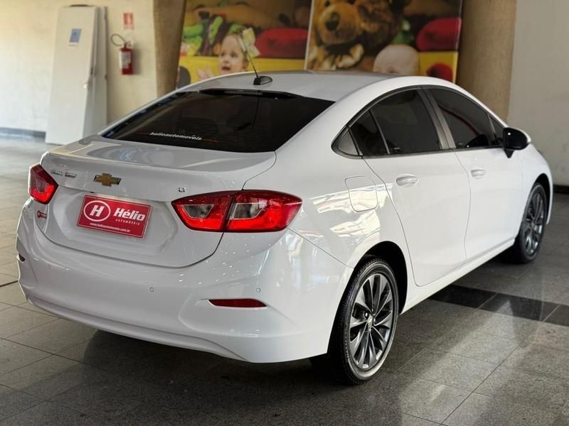 Chevrolet CRUZE LT SPORT 1.8 2019 HÉLIO AUTOMÓVEIS LAJEADO / Carros no Vale