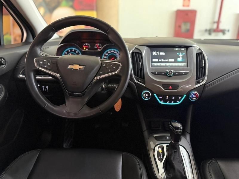 Chevrolet CRUZE LT SPORT 1.8 2019 HÉLIO AUTOMÓVEIS LAJEADO / Carros no Vale