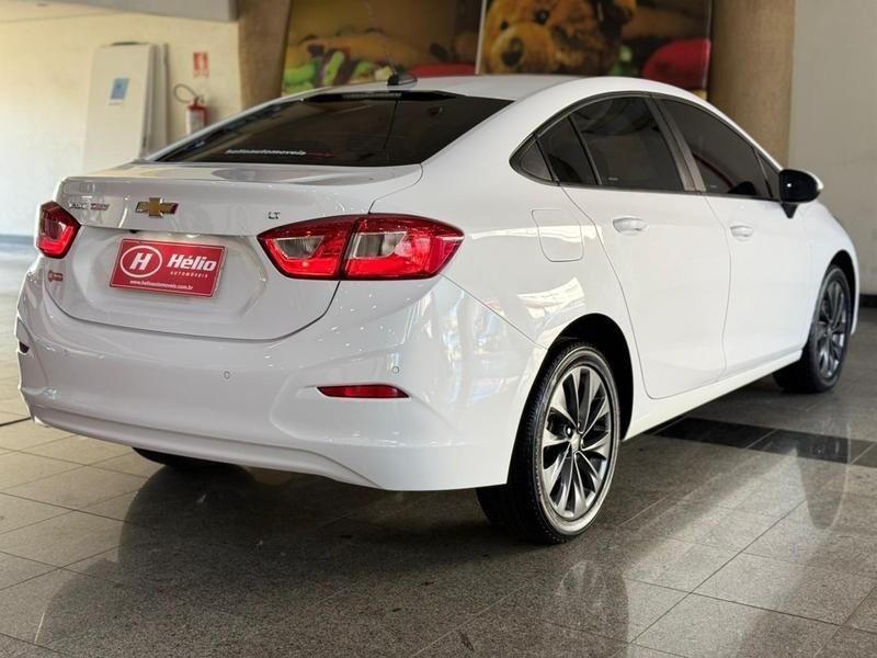Chevrolet CRUZE LT SPORT 1.8 2019 HÉLIO AUTOMÓVEIS LAJEADO / Carros no Vale