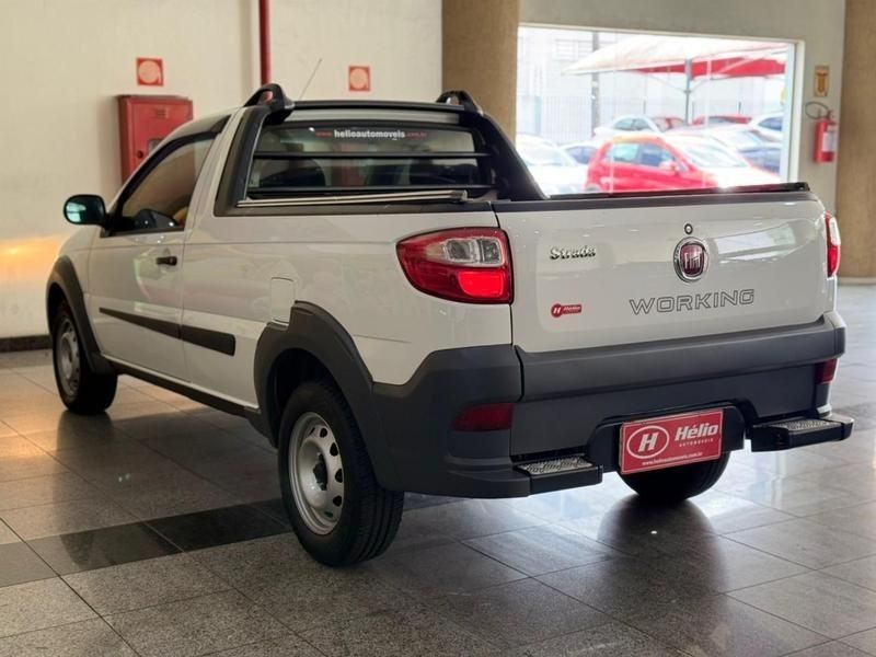 Fiat STRADA WORKING 1.4 CS 2016 HÉLIO AUTOMÓVEIS LAJEADO / Carros no Vale