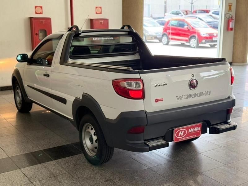 Fiat STRADA WORKING 1.4 CS 2016 HÉLIO AUTOMÓVEIS LAJEADO / Carros no Vale