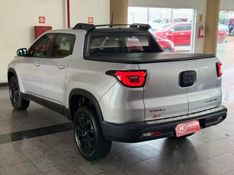 Fiat TORO FREEDOM 1.8 2018 HÉLIO AUTOMÓVEIS LAJEADO / Carros no Vale