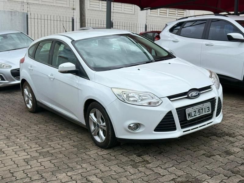 Ford FOCUS S 1.6 2014 HÉLIO AUTOMÓVEIS LAJEADO / Carros no Vale