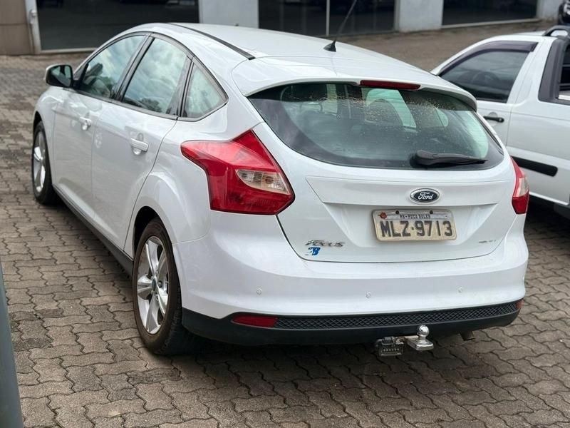 Ford FOCUS S 1.6 2014 HÉLIO AUTOMÓVEIS LAJEADO / Carros no Vale