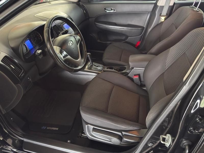 Hyundai I30 2.0 2012 HÉLIO AUTOMÓVEIS LAJEADO / Carros no Vale