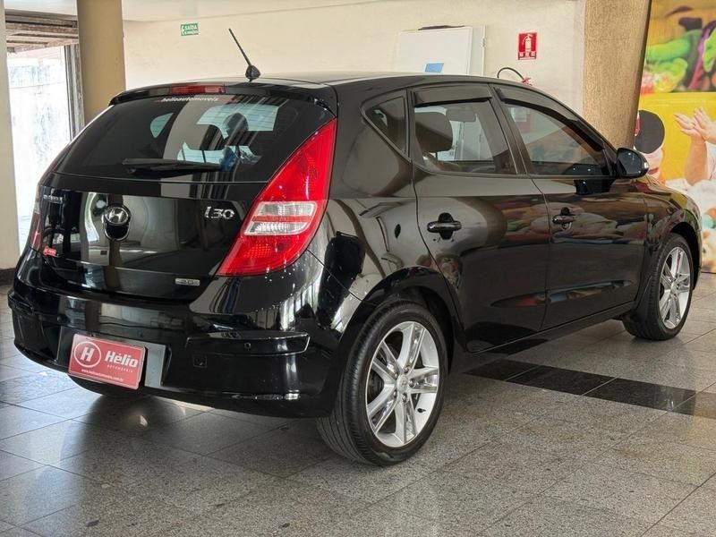Hyundai I30 2.0 2012 HÉLIO AUTOMÓVEIS LAJEADO / Carros no Vale