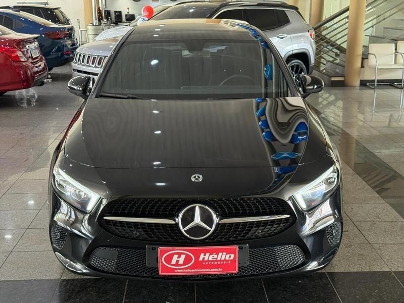 Mercedes-Benz A-250 TB SPORT 2.0 2023 HÉLIO AUTOMÓVEIS LAJEADO / Carros no Vale