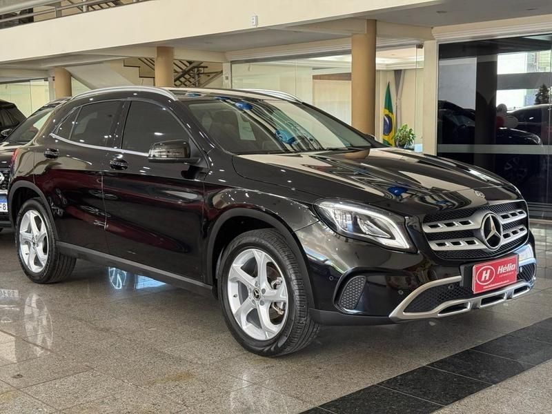 Mercedes-Benz GLA 200 ADVANCE 1.6 TB 2018 HÉLIO AUTOMÓVEIS LAJEADO / Carros no Vale
