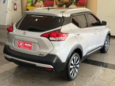Nissan KICKS SV 1.6 2018 HÉLIO AUTOMÓVEIS LAJEADO / Carros no Vale