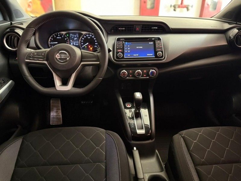 Nissan KICKS SV 1.6 2018 HÉLIO AUTOMÓVEIS LAJEADO / Carros no Vale