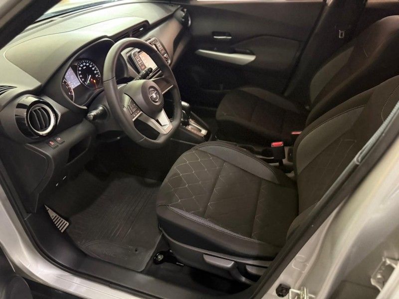 Nissan KICKS SV 1.6 2018 HÉLIO AUTOMÓVEIS LAJEADO / Carros no Vale