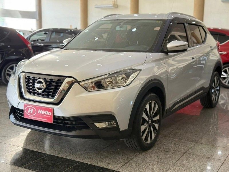 Nissan KICKS SV 1.6 2018 HÉLIO AUTOMÓVEIS LAJEADO / Carros no Vale