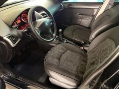 Peugeot 207 XR PASSION 1.4 2010 HÉLIO AUTOMÓVEIS LAJEADO / Carros no Vale