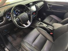 Toyota HILUX SW4 SRX 2.8 2021 HÉLIO AUTOMÓVEIS LAJEADO / Carros no Vale