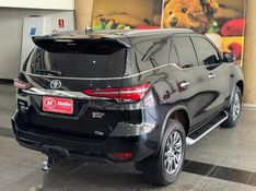 Toyota HILUX SW4 SRX 2.8 2021 HÉLIO AUTOMÓVEIS LAJEADO / Carros no Vale