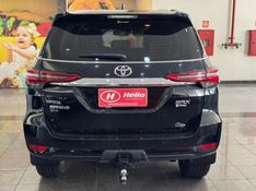 Toyota HILUX SW4 SRX 2.8 2021 HÉLIO AUTOMÓVEIS LAJEADO / Carros no Vale