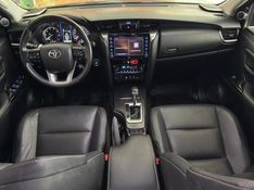 Toyota HILUX SW4 SRX 2.8 2021 HÉLIO AUTOMÓVEIS LAJEADO / Carros no Vale