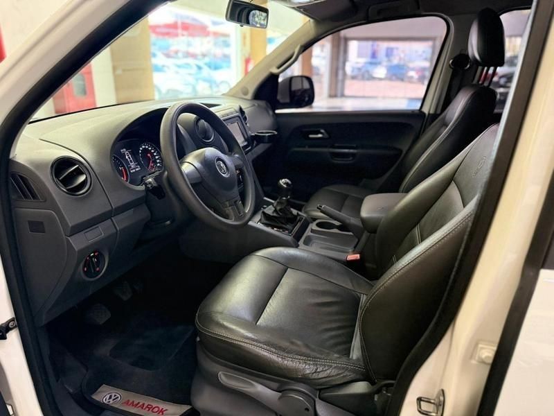 Volkswagen AMAROK 2.0 2014 HÉLIO AUTOMÓVEIS LAJEADO / Carros no Vale