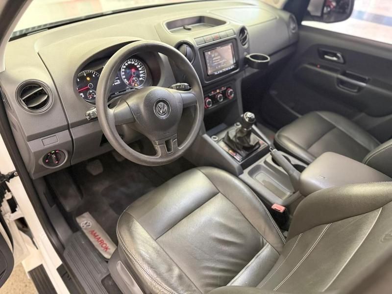 Volkswagen AMAROK 2.0 2014 HÉLIO AUTOMÓVEIS LAJEADO / Carros no Vale