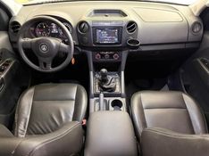 Volkswagen AMAROK 2.0 2014 HÉLIO AUTOMÓVEIS LAJEADO / Carros no Vale