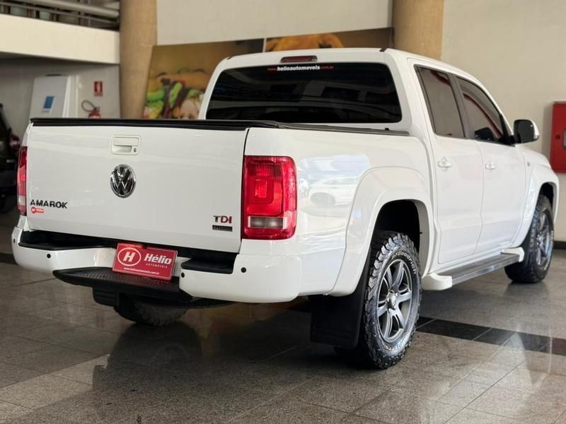 Volkswagen AMAROK 2.0 2014 HÉLIO AUTOMÓVEIS LAJEADO / Carros no Vale