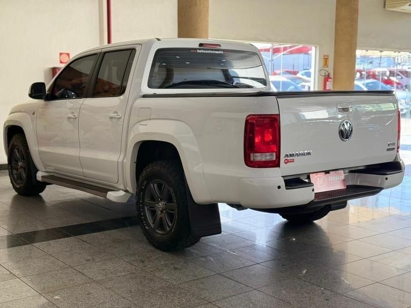 Volkswagen AMAROK 2.0 2014 HÉLIO AUTOMÓVEIS LAJEADO / Carros no Vale