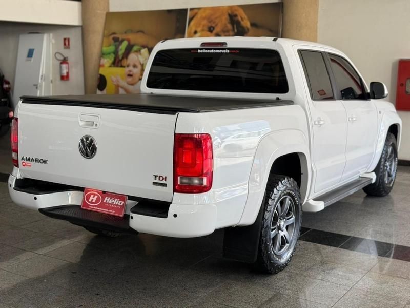 Volkswagen AMAROK 2.0 2014 HÉLIO AUTOMÓVEIS LAJEADO / Carros no Vale