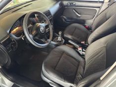 Volkswagen GOLF 1.6Mi 2002 HÉLIO AUTOMÓVEIS LAJEADO / Carros no Vale