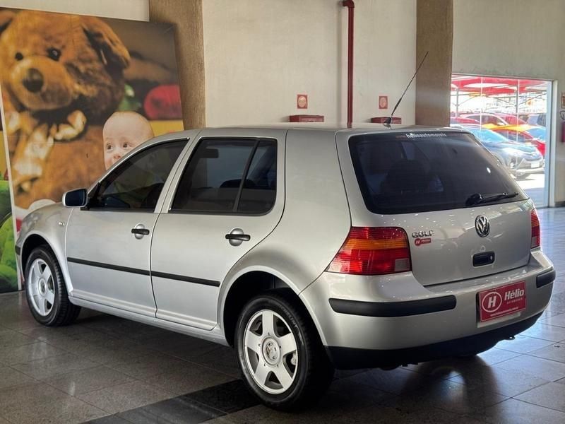 Volkswagen GOLF 1.6Mi 2002 HÉLIO AUTOMÓVEIS LAJEADO / Carros no Vale