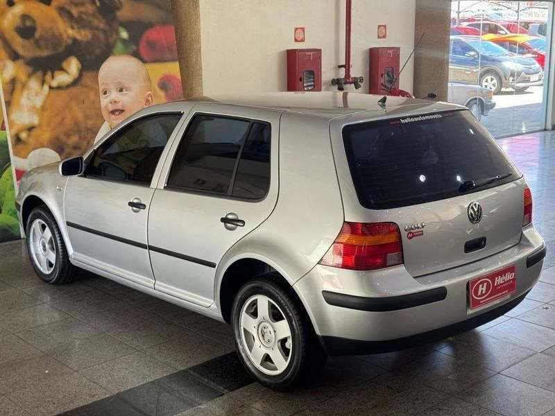 Volkswagen GOLF 1.6Mi 2002 HÉLIO AUTOMÓVEIS LAJEADO / Carros no Vale