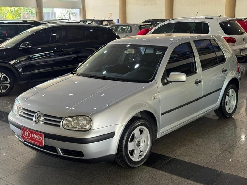 Volkswagen GOLF 1.6Mi 2002 HÉLIO AUTOMÓVEIS LAJEADO / Carros no Vale