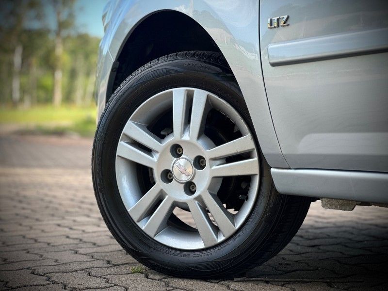 Chevrolet AGILE LTZ 1.4 2011 NEUMANN VEÍCULOS ARROIO DO MEIO / Carros no Vale