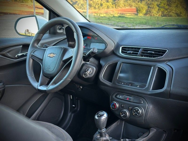 Chevrolet ONIX LT 1.4 2013 NEUMANN VEÍCULOS ARROIO DO MEIO / Carros no Vale