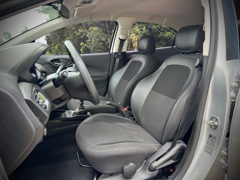 Chevrolet PRISMA LT 1.4 2019 NEUMANN VEÍCULOS ARROIO DO MEIO / Carros no Vale Chevrolet PRISMA LT 1.4 2019 NEUMANN VEÍCULOS ARROIO DO MEIO / Carros no Vale