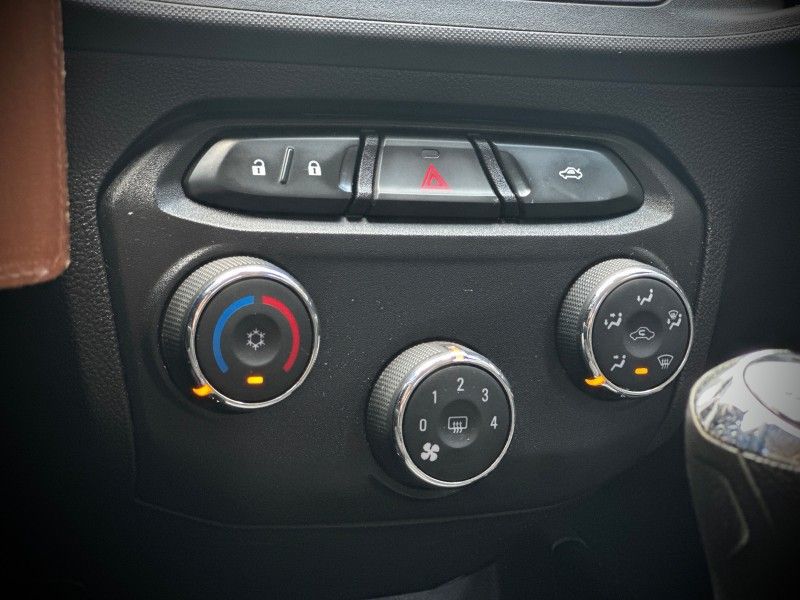 Chevrolet PRISMA LT 1.4 2019 NEUMANN VEÍCULOS ARROIO DO MEIO / Carros no Vale Chevrolet PRISMA LT 1.4 2019 NEUMANN VEÍCULOS ARROIO DO MEIO / Carros no Vale